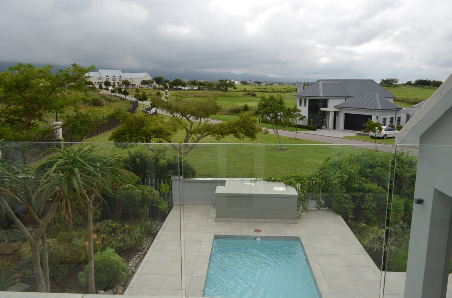 3 Bedroom Property for Sale in Kingswood Golf Estate Western Cape